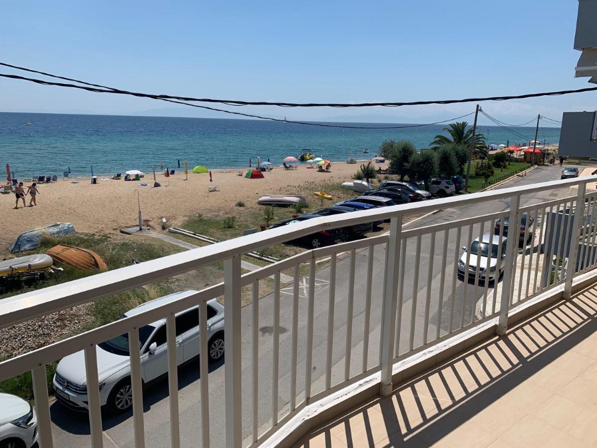 فيلا "Breeze" Front To The Sea - Hakidiki فلوغيتا المظهر الخارجي الصورة
